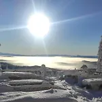 Beskidzka Stodola Przy Szlaku Z Pieknym Widokiem Zlatna