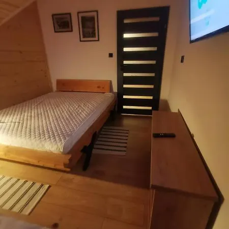 Ferienhaus Beskidzka Stodola Przy Szlaku Z Pieknym Widokiem Zlatna