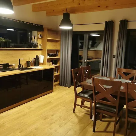 Beskidzka Stodola Przy Szlaku Z Pieknym Widokiem