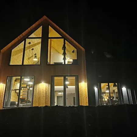 Ferienhaus Beskidzka Stodola Przy Szlaku Z Pieknym Widokiem