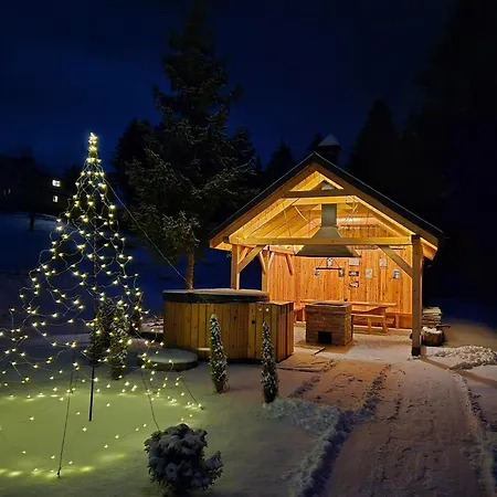 Beskidzka Stodola Przy Szlaku Z Pieknym Widokiem *