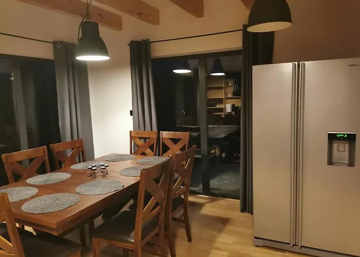 Beskidzka Stodola Przy Szlaku Z Pieknym Widokiem