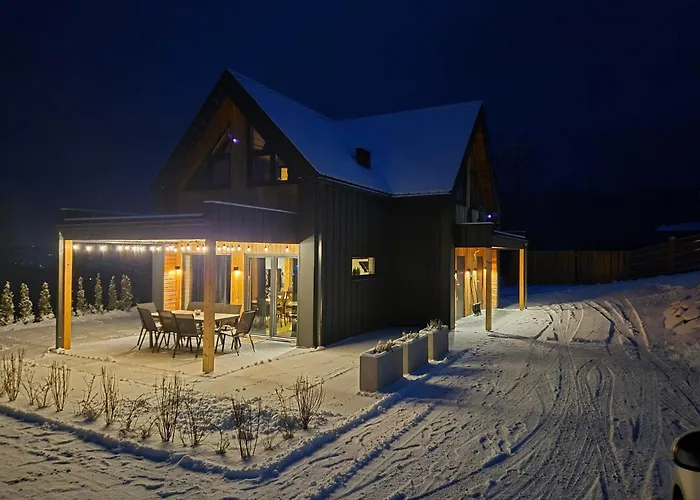 Beskidzka Stodola Przy Szlaku Z Pieknym Widokiem Zlatna